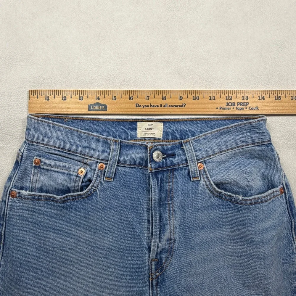 Levis 501 Curve Jeans Womens W28 L32 Medium Wash Blue High Rise Straight Leg - Picture 4 of 11
